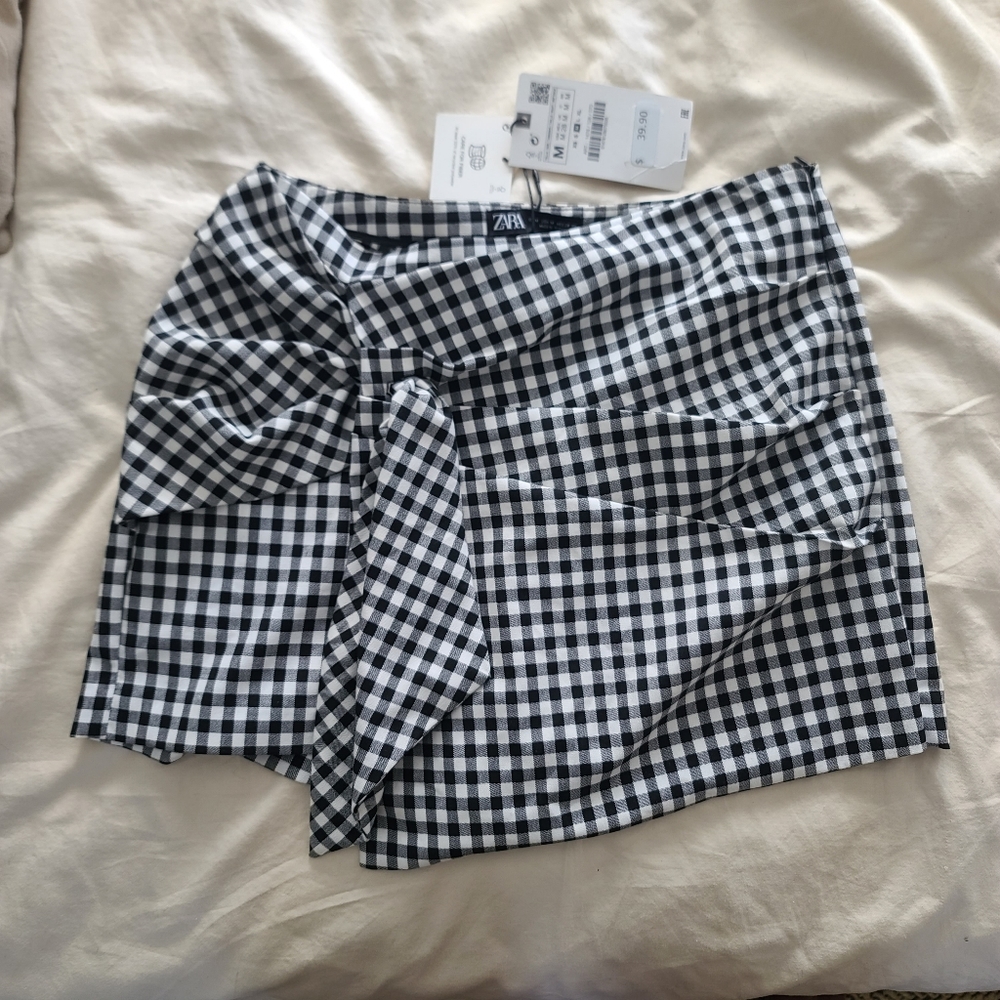 Zara NWT Gingham skort M